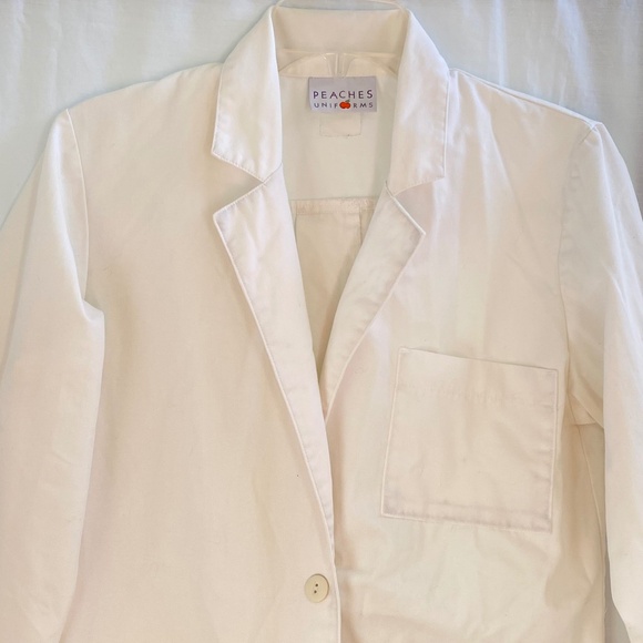 Lab Coat/Scrub/Jacket - White - Size: Medium - Picture 4 of 12